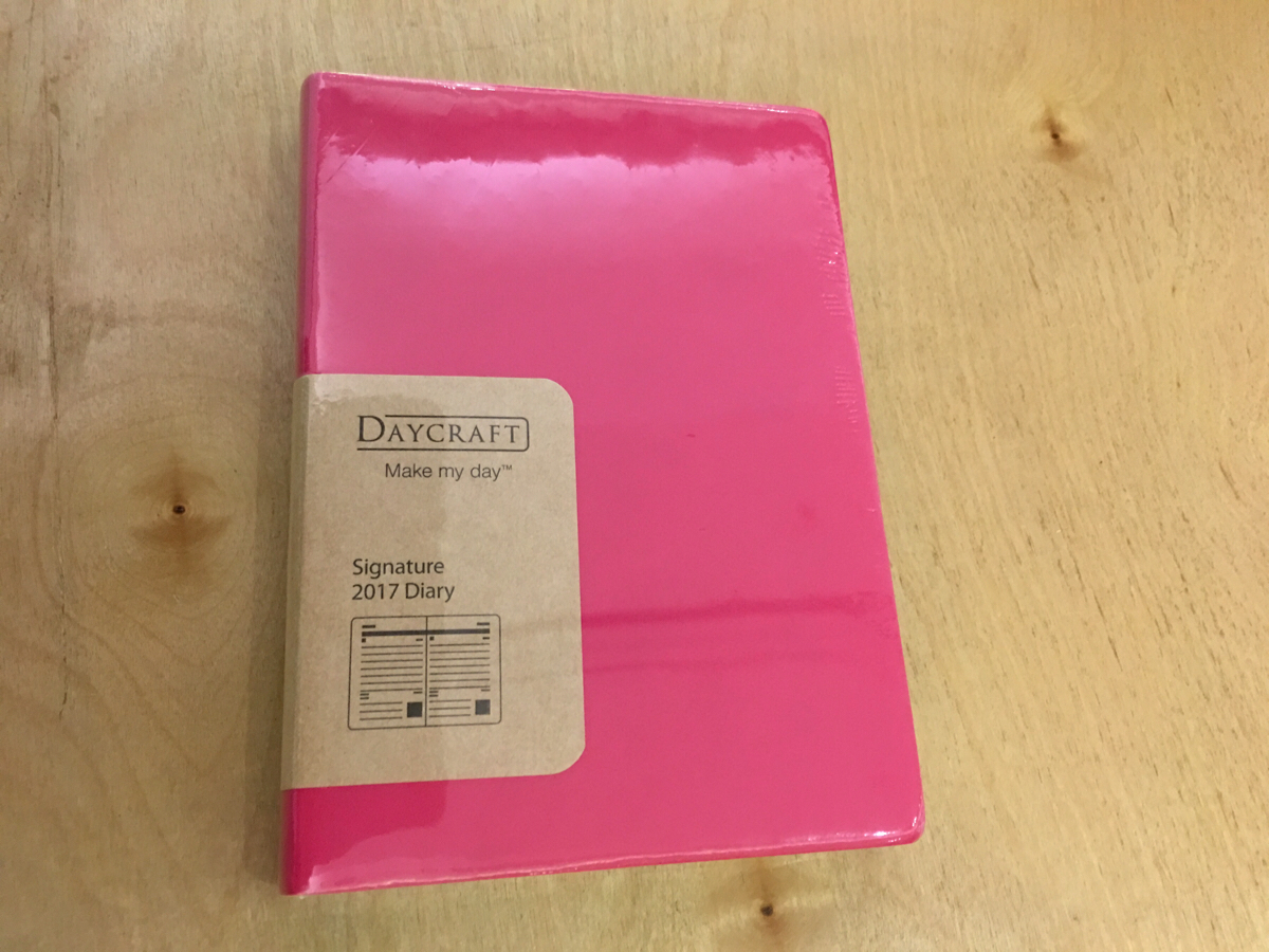 香港在住者が香港ブランドの手帳DAYCRAFTを購入する場合は中国版(Chinese Version)がオススメです
