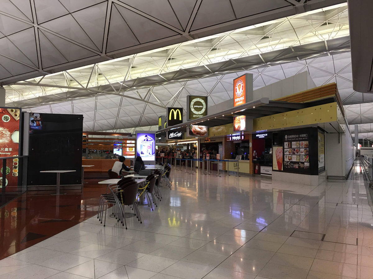【改装中】香港国際空港の出国後エリアにある「24時間営業」の飲食店を調べてみました