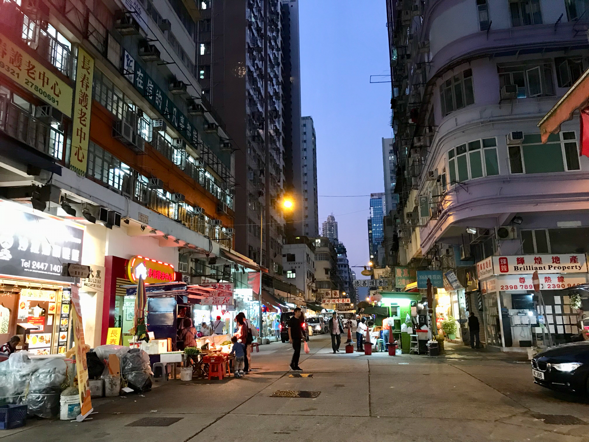 旺角街市を抜けてドラマで出てきた歩道橋まで歩いた～ドラマ「恋する香港」のロケ地を散歩
