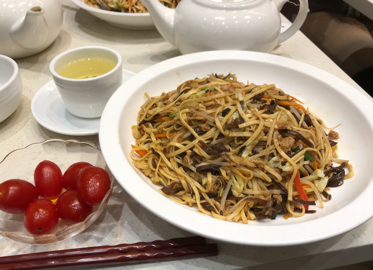  川龍村で再び朝飲茶～クレソンの炒め物と豆腐花が美味しかった