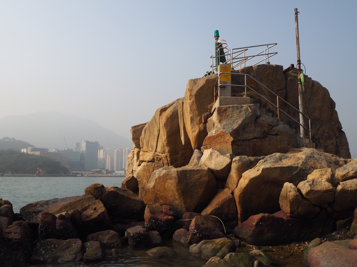 鯉魚門の天后廟は今でも海沿いにあった