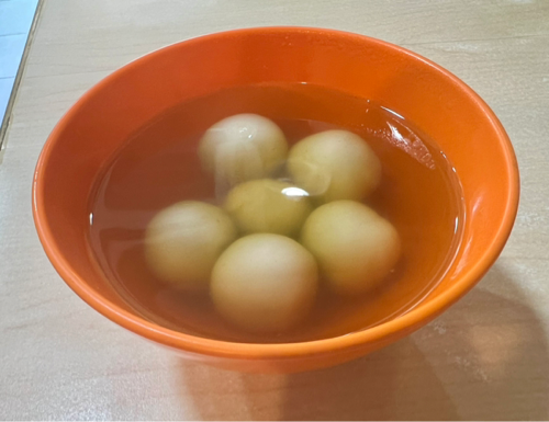香港で見つけた幸せの味。ローカル店で楽しむ、とろり温かい胡麻スイーツ / 鵞記渣咋@油麻地